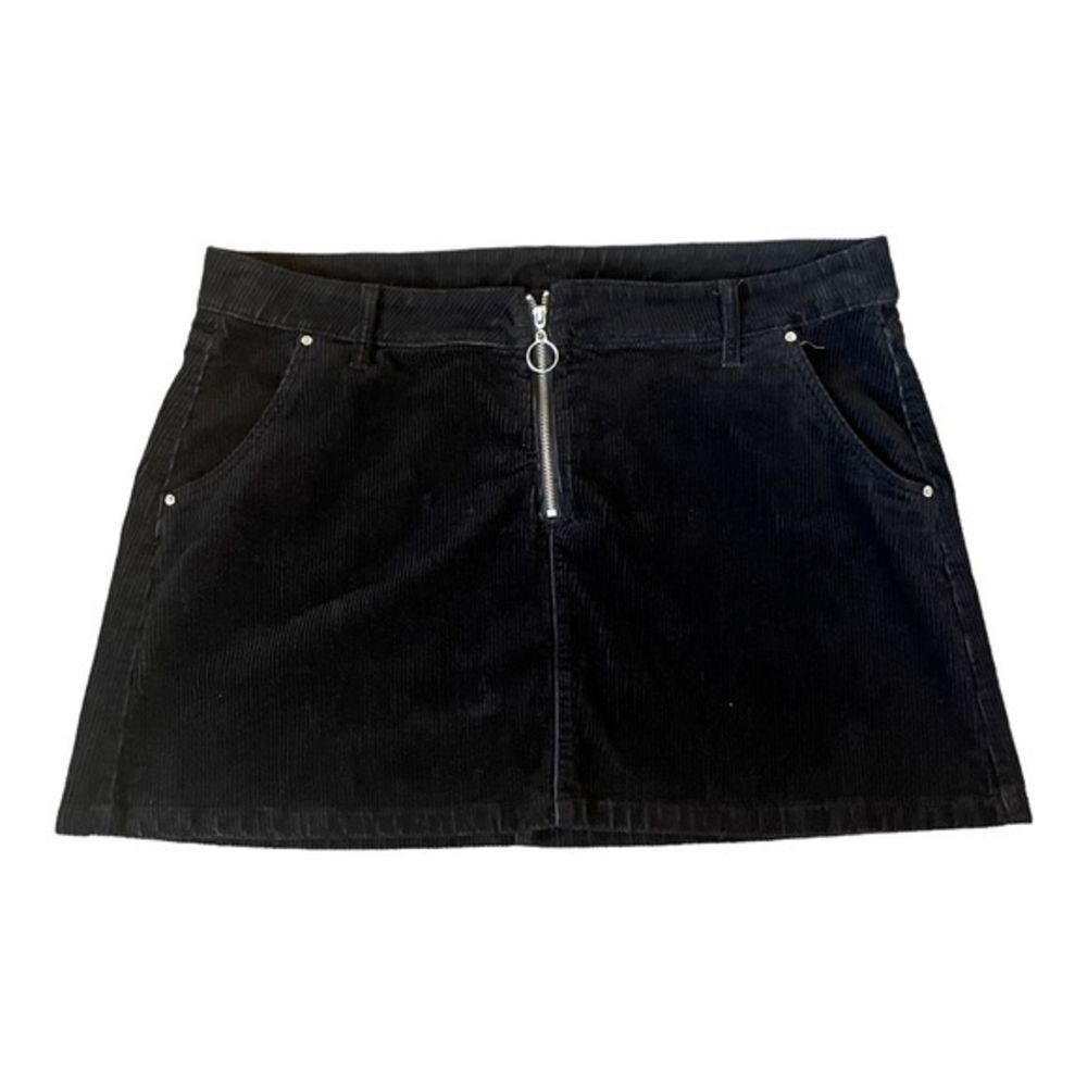 Arizona Jeans Black Corduroy Skirt - • Size Jr Plus‎ 16